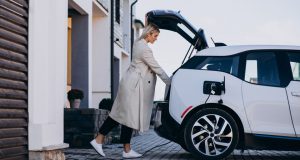 GSMsolar eAuto laden Klein